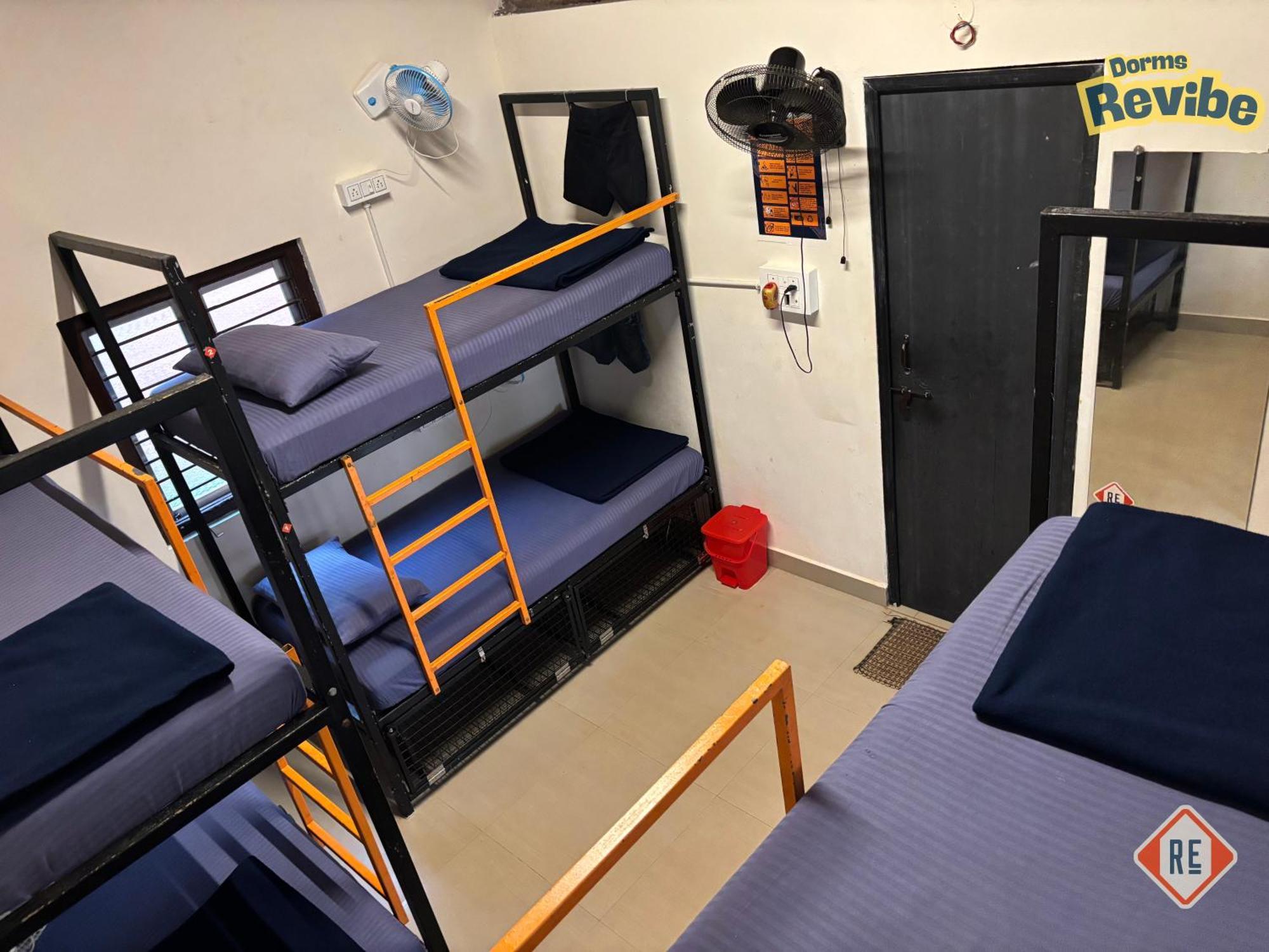 גוקרנה Revibe Beach Hostel Gokarna מראה חיצוני תמונה